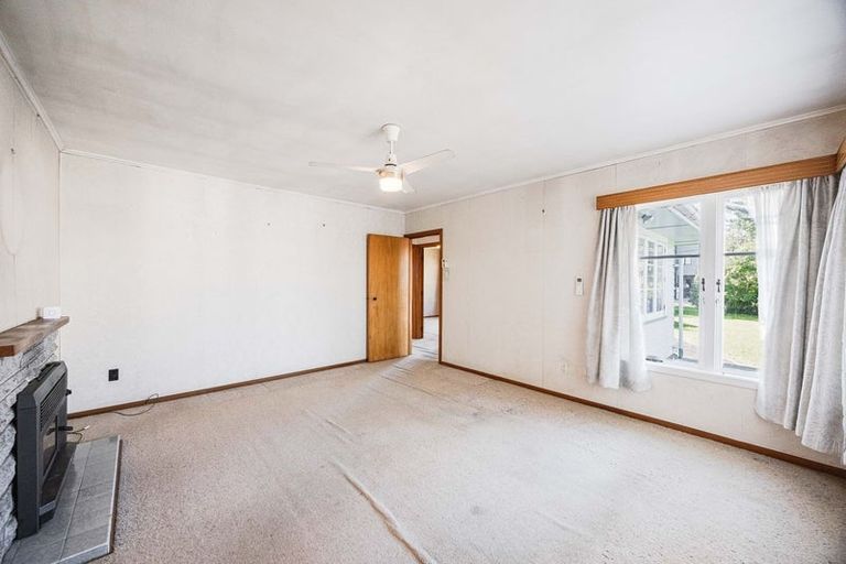 Photo of property in 116 Kervil Avenue, Te Atatu Peninsula, Auckland, 0610