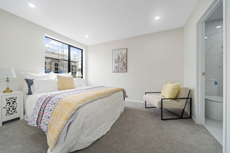 Photo of property in 11c Rountree Place, Conifer Grove, Takanini, 2112