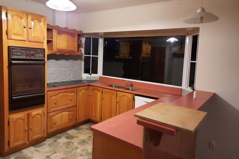 Photo of property in 6 Dingwall Place, Papatoetoe, Auckland, 2025