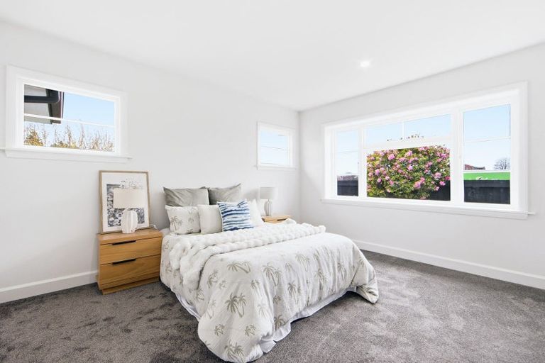 Photo of property in 193 Main North Road, Redwood, Christchurch, 8051