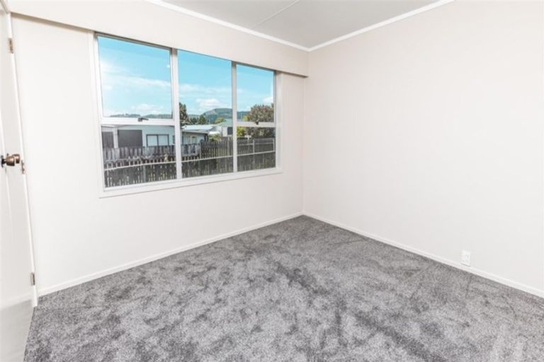 Photo of property in 18 Sequoia Crescent, Owhata, Rotorua, 3010