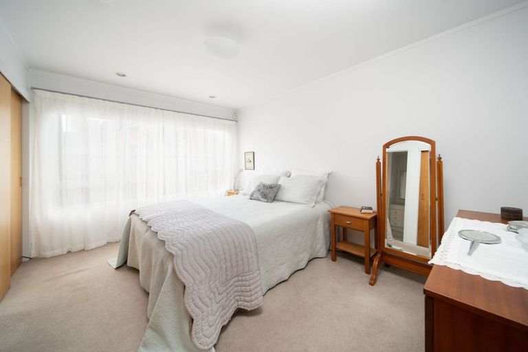 Photo of property in 2/108 Western Hills Drive, Kensington, Whangarei, 0112