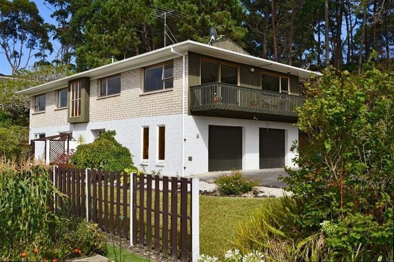 Photo of property in 56 Ravenwood Drive, Forrest Hill, Auckland, 0620