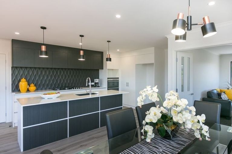 Photo of property in 4 Ellesmere Avenue, Bell Block, New Plymouth, 4312