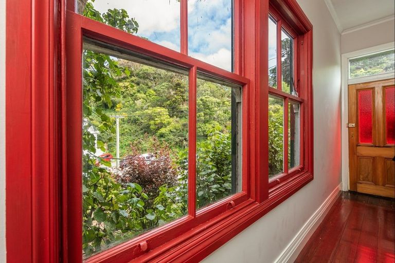 Photo of property in 204 Aro Street, Aro Valley, Wellington, 6021