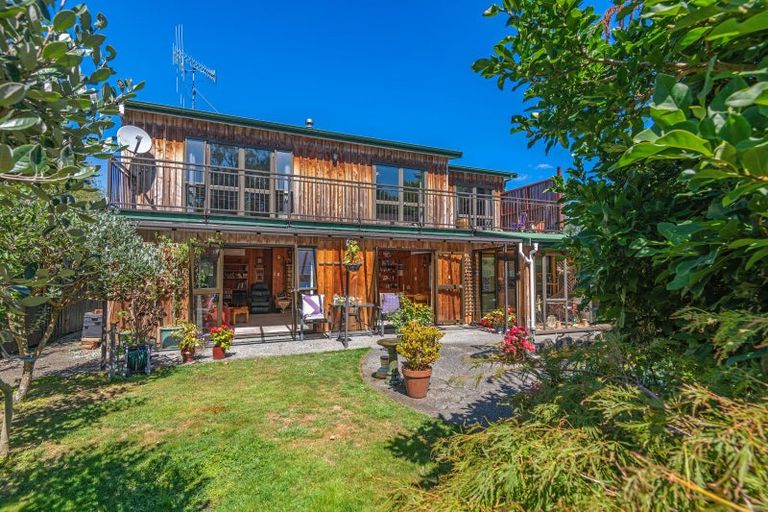 Photo of property in 138 Atawhai Road, Fitzherbert, Palmerston North, 4410