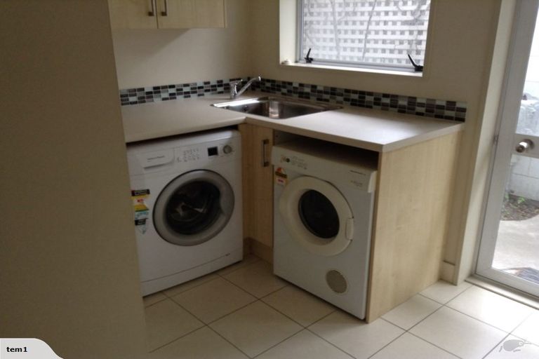 Photo of property in 5 Hunt Lane, Avondale, Christchurch, 8061