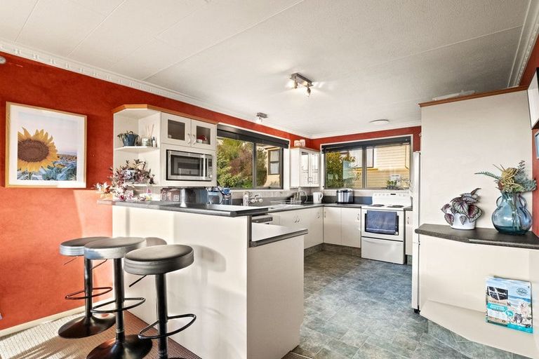 Photo of property in 2 Leith Street, Kinmont Park, Mosgiel, 9024