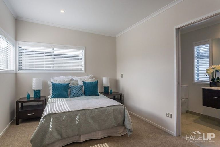 Photo of property in 6 Liquidambar Drive, Hobsonville, Auckland, 0616