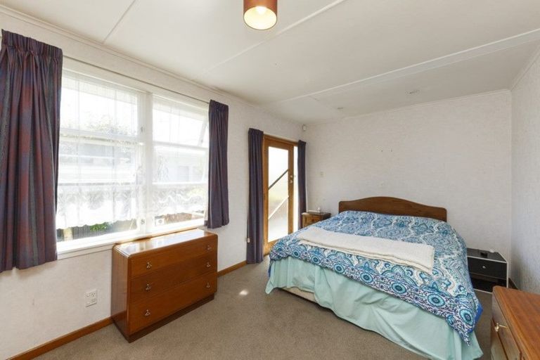 Photo of property in 8 Miles Place, Awapuni, Palmerston North, 4412