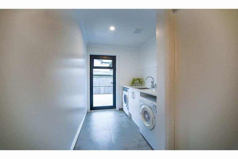 Photo of property in 7 Clonbunny Close, Rolleston, 7614