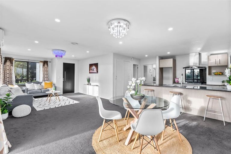 Photo of property in 2 Dow Square, Wigram, Christchurch, 8025