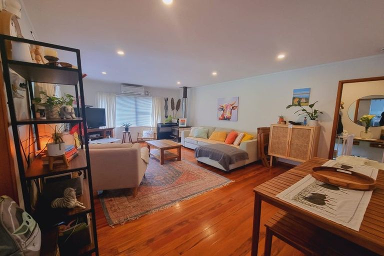 Photo of property in 5 Imogene Way, Half Moon Bay, Auckland, 2012