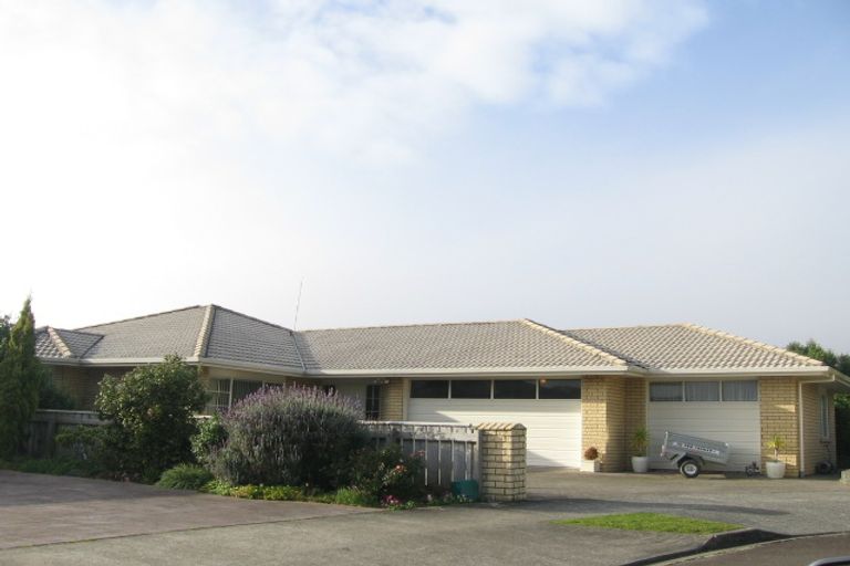 Photo of property in 145 Summerhill Drive, Fitzherbert, Palmerston North, 4410