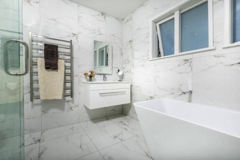 Photo of property in 1/7 Macky Avenue, Devonport, Auckland, 0624