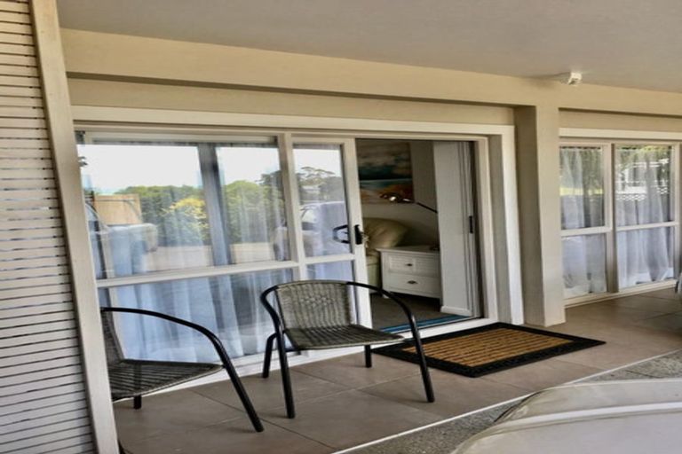 Photo of property in 6 Judkins Crescent, Cockle Bay, Auckland, 2014