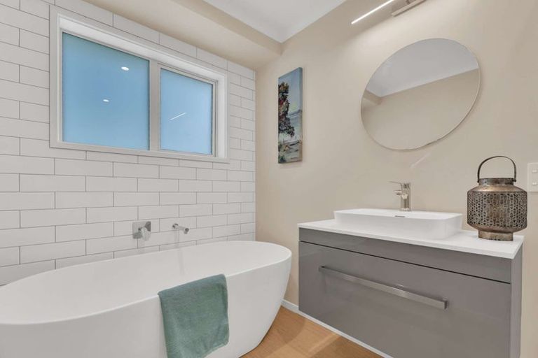 Photo of property in 3 Bravo Place, Whitianga, 3510