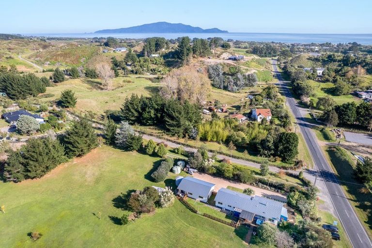 Photo of property in 149 Peka Peka Road, Peka Peka, Waikanae, 5391