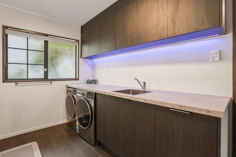 Photo of property in 220 South Road, Caversham, Dunedin, 9012