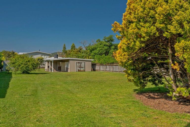 Photo of property in 21 Dawn Avenue, Hahei, Whitianga, 3591