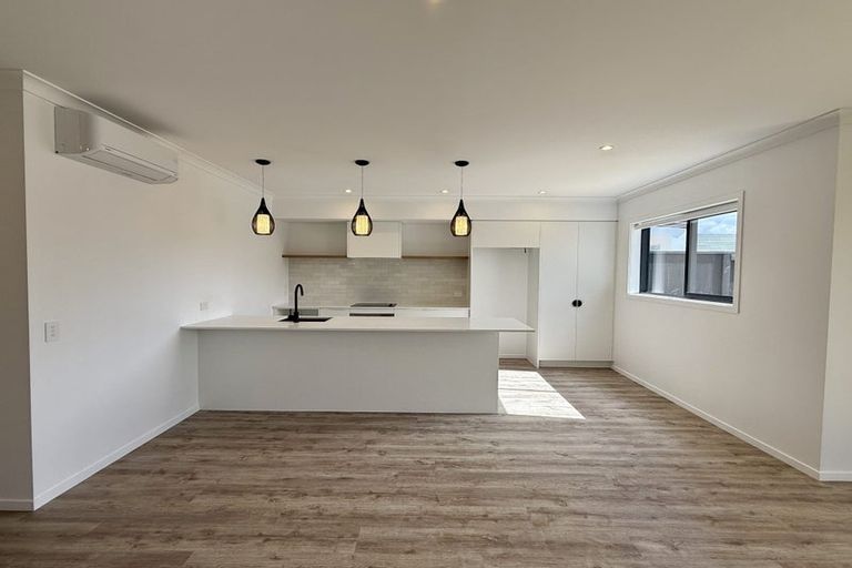 Photo of property in 21 Carronade Street, Papamoa Beach, Papamoa, 3118