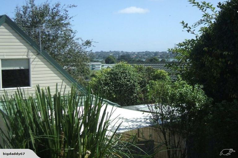 Photo of property in 1/168 Ti Rakau Drive, Pakuranga, Auckland, 2010