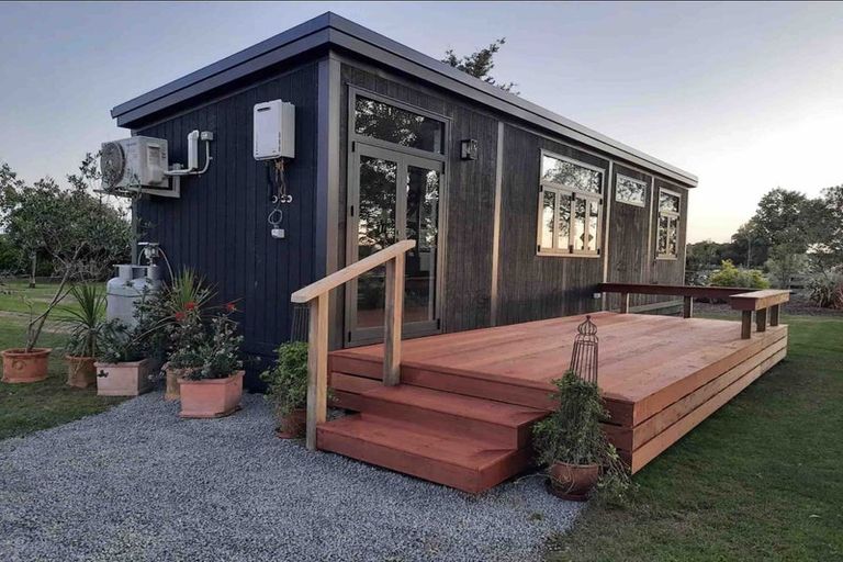 Photo of property in 80 Eriksen Road, Te Awa, Napier, 4110