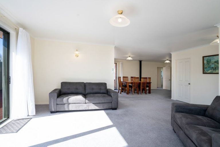 Photo of property in 27 Bowen Street, Cambridge, 3434