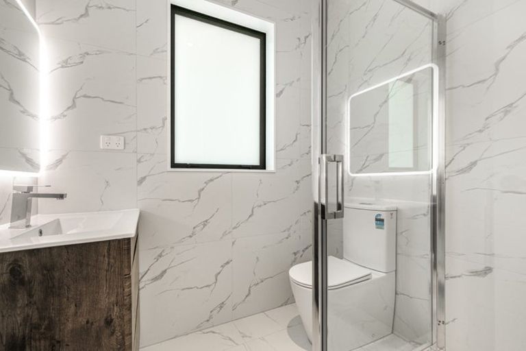 Photo of property in 16 Captain Rings Drive, Papakura, 2110