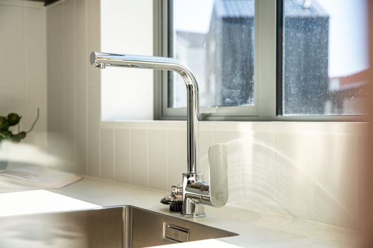 Photo of property in 84 Ara Paiwhenua, Tawa, Wellington, 5028