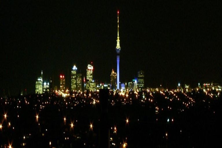 Photo of property in 2/44 Waimumu Road, Massey, Auckland, 0614