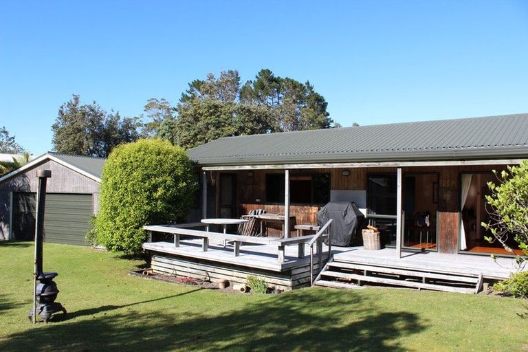 Photo of property in 119 Rimu Place, Matarangi, Whitianga, 3592
