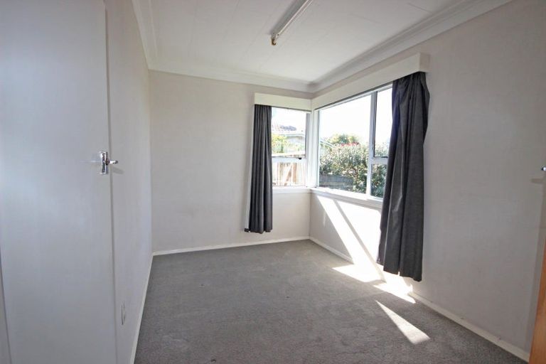 Photo of property in 3 Graham Place, West End, Palmerston North, 4410