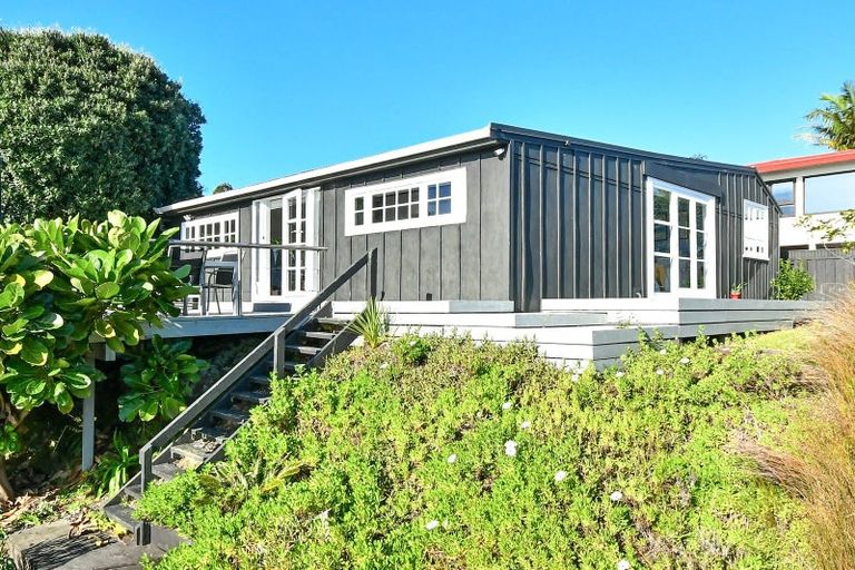 Photo of property in 75a Torkar Road, Clarks Beach, 2122