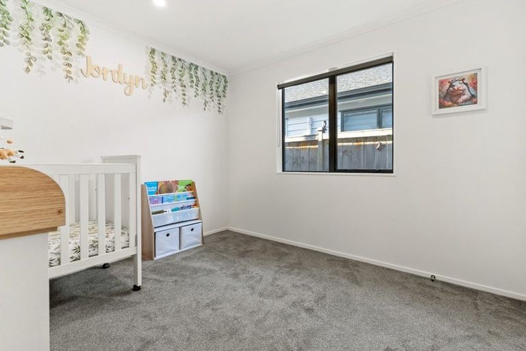 Photo of property in 16 Waka Ama Road, Karaka, Papakura, 2113