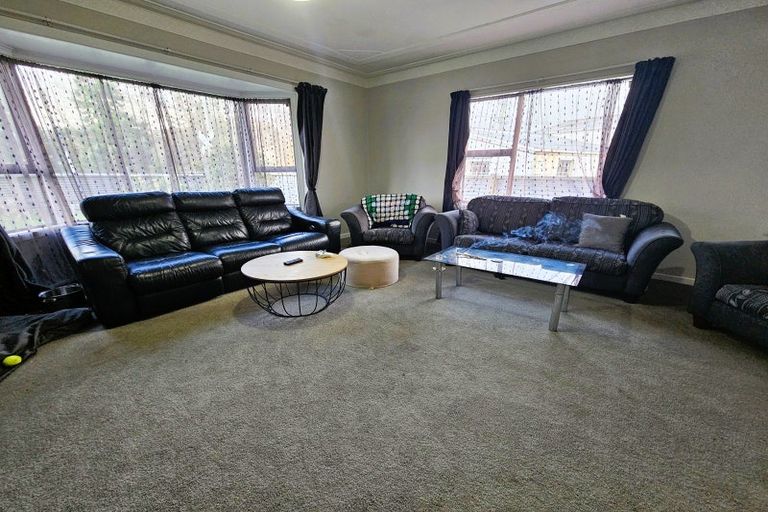 Photo of property in 4 Main Road, Clinton, 9534