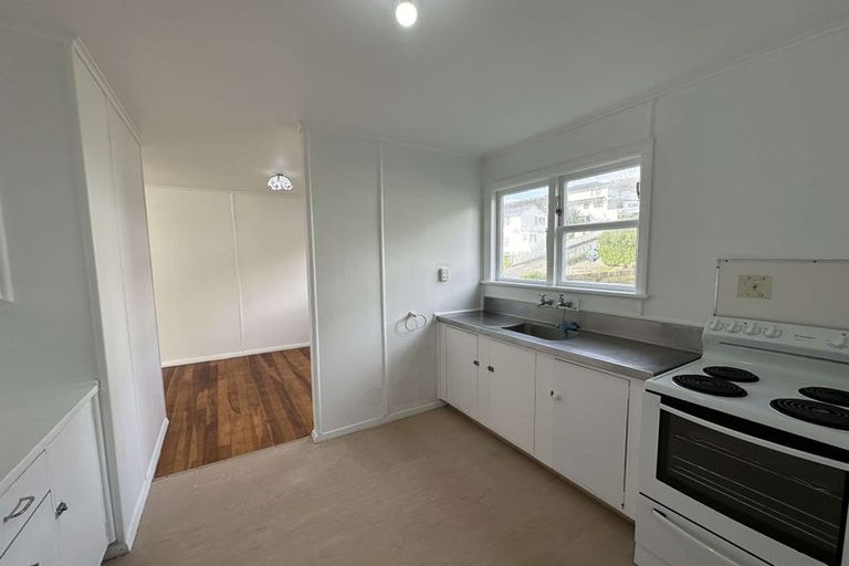 Photo of property in 47-49 Waihora Crescent, Waitangirua, Porirua, 5024