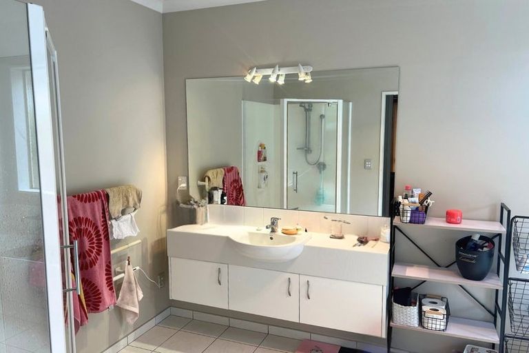 Photo of property in 42 Heathfield Avenue, Huntington, Hamilton, 3210