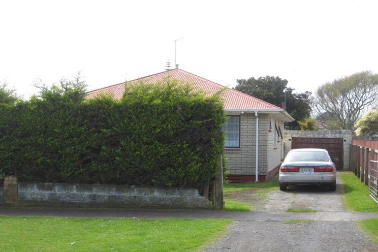 Photo of property in 14 Harris Street, Waitara, 4320