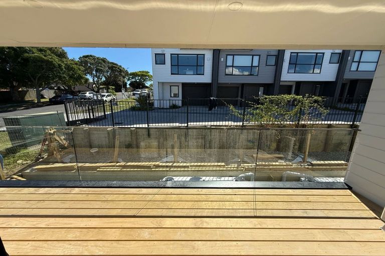 Photo of property in 10 Howe Street, Howick, Auckland, 2014