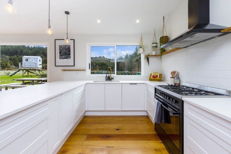 Photo of property in 420 Katherine Mansfield Drive, Blue Mountains, Upper Hutt, 5371