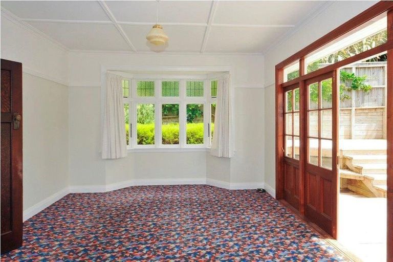 Photo of property in 53 Raroa Road, Kelburn, Wellington, 6012