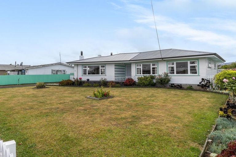 Photo of property in 46 George Street, Levin, 5510