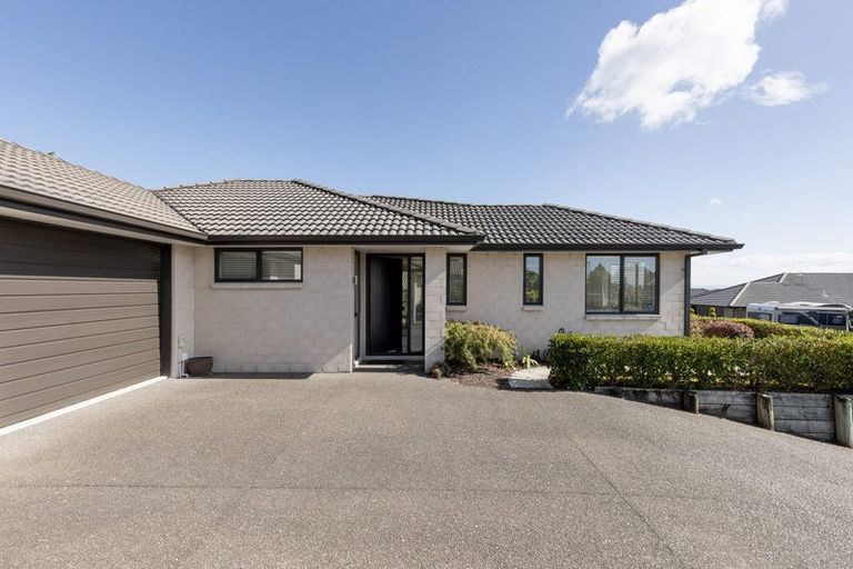 Photo of property in 11 Vista Close, Omokoroa, 3114