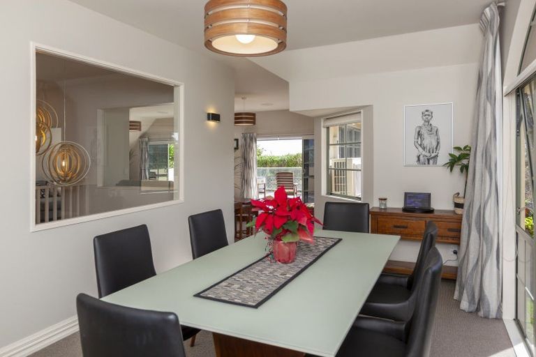 Photo of property in 5a Willow Grove, Raumati Beach, Paraparaumu, 5032