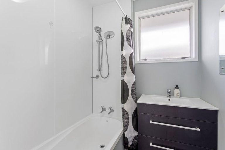 Photo of property in 144b Glamorgan Drive, Torbay, Auckland, 0630