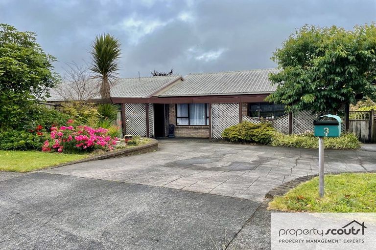 Photo of property in 3 Highlands Place, Highlands Park, New Plymouth, 4312
