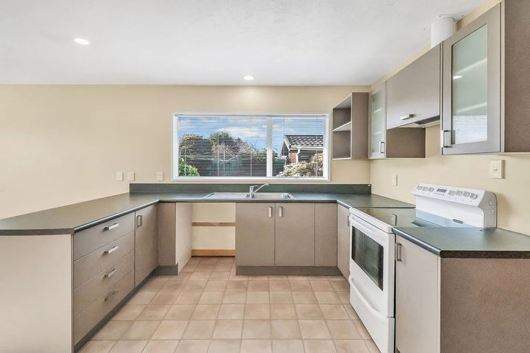 Photo of property in 3/12 Lagan Street, Belfast, Christchurch, 8051