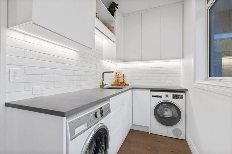 Photo of property in 17a Hamilton Avenue, Ilam, Christchurch, 8041