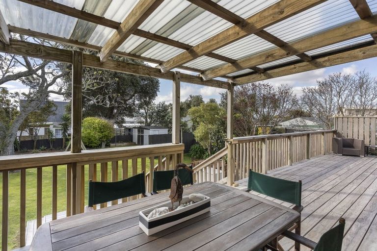 Photo of property in 207 Weka Street, Whangamata, 3620